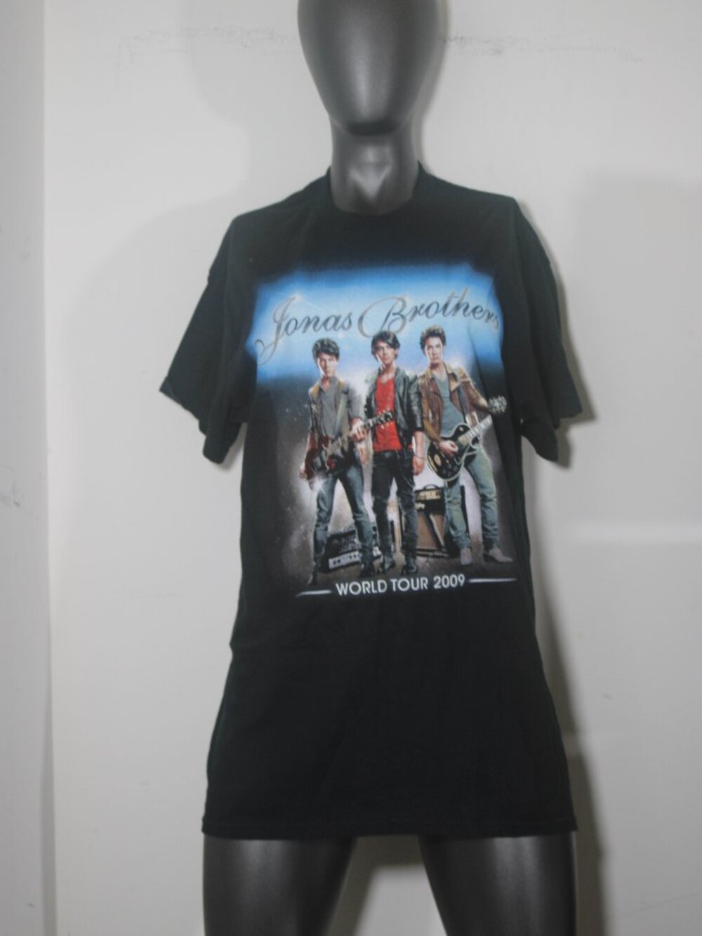 ✨Jonas Brothers 2009 World Tour Concert Graphic T-Shirt ✨
